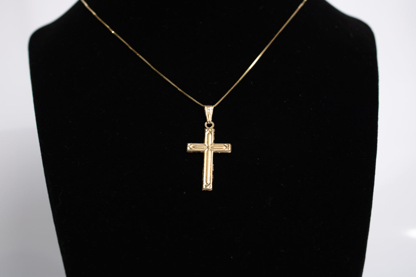 Crucifijo y Cadena Box 14k