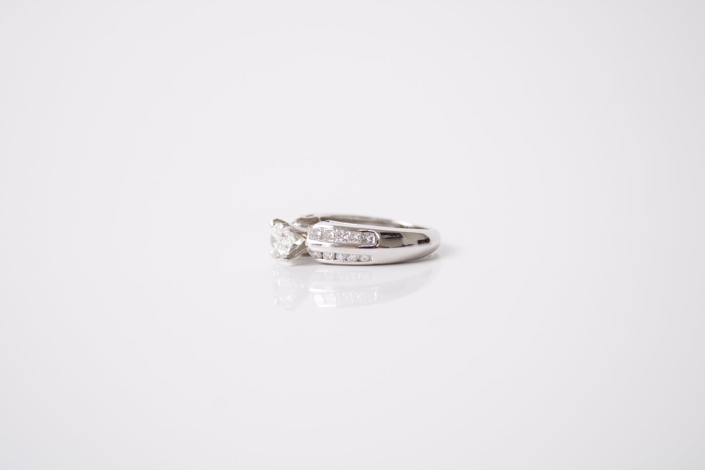 Anillo 14k Oval